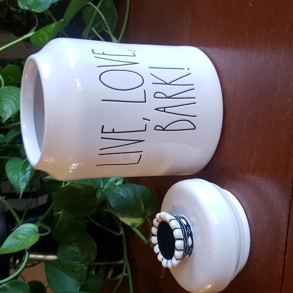Rae Dunn artisan collection  Live , Love, Bark Dog Snack Treat Cookie Jar - Picture 1 of 7